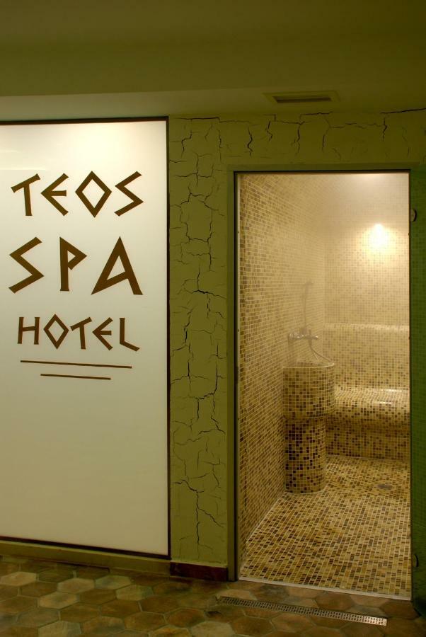 Family Hotel Teos Kiten  Exteriör bild